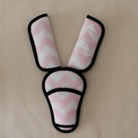 Gurtpolster und Schnallenpolster für Buggy ,ZigZag weiß/rosa