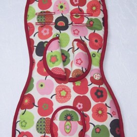 Set für Babyschalen  von „Maxi Cosi“, Retro Äpfel rot,grün auf beige