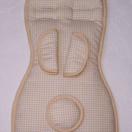 Set für Babyschalen  von „Maxi Cosi“,  Vichy-Karo beige weiß
