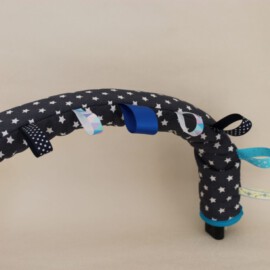 Bügelbezug für Ihren Buggy mit Bändchen ,Baumwollstoff "Sterne", schwarz