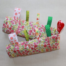 Bügelbezug für Ihren Buggy mit Bändchen ,Wildblumen rosa,rot,gelb