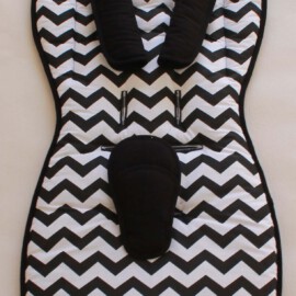 Sitzauflage mit passenden Gurtpolstern und Schnallenpolster für "Joie " ,Baumwollstoff „Zig Zag chevron schwarz/weiss“