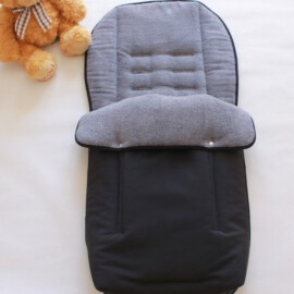 Fußsack aus dem Wasserdichten Softshell Stoff