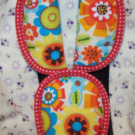Gurtpolster & Schnallenpolster für Babyschalen , bunt