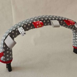 Bügelbezug für Ihren Buggy mit Bändchen , grau mit Sternen/Rot